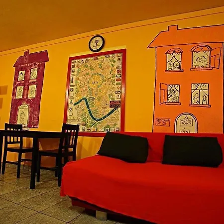 Hostel Momotown