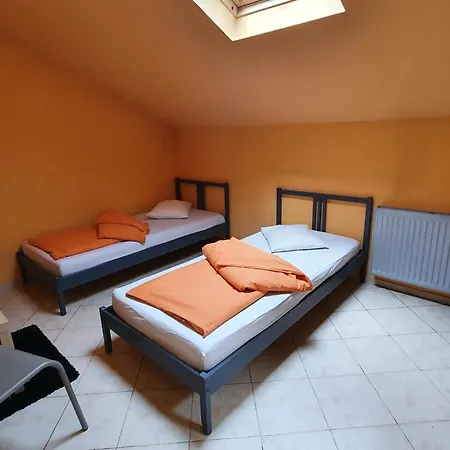 Hostel Momotown