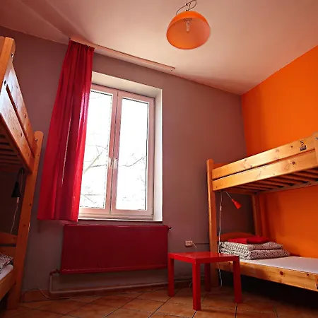 Momotown אכסניה